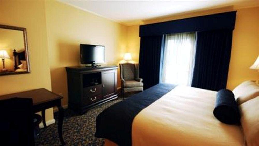 The Daniel Hotel Брънсуик Стая снимка